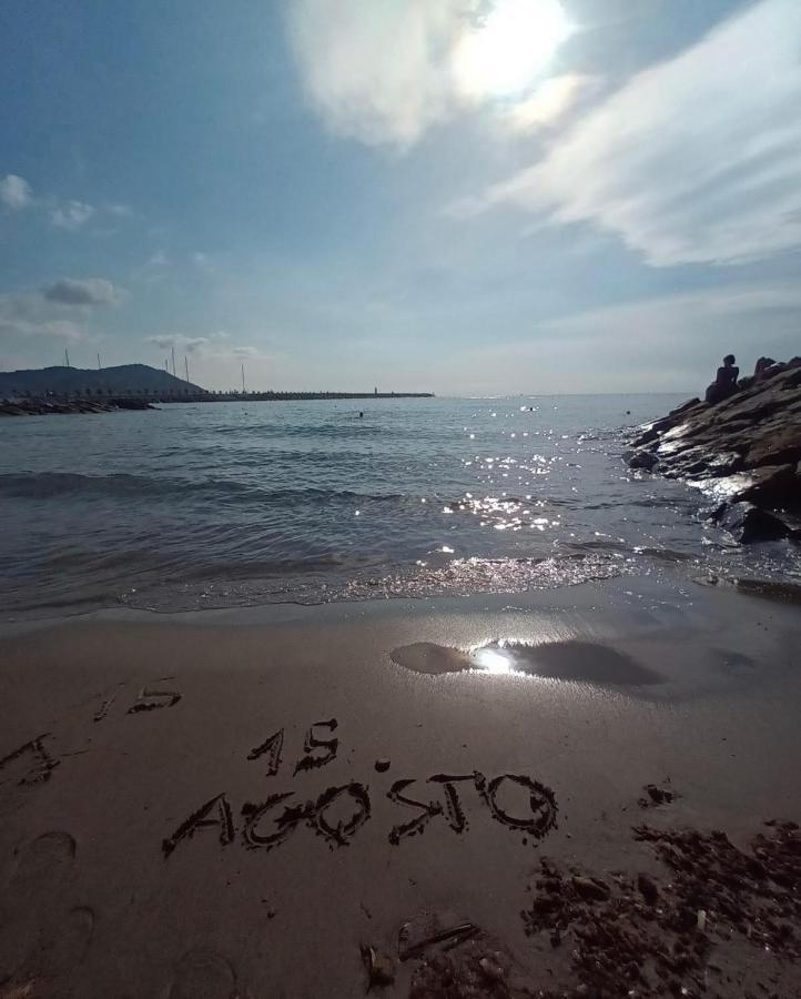 Appartamento Incantevole A 100Metri Dal Mare E Accanto Alla Pista Ciclabile إمبيريا المظهر الخارجي الصورة
